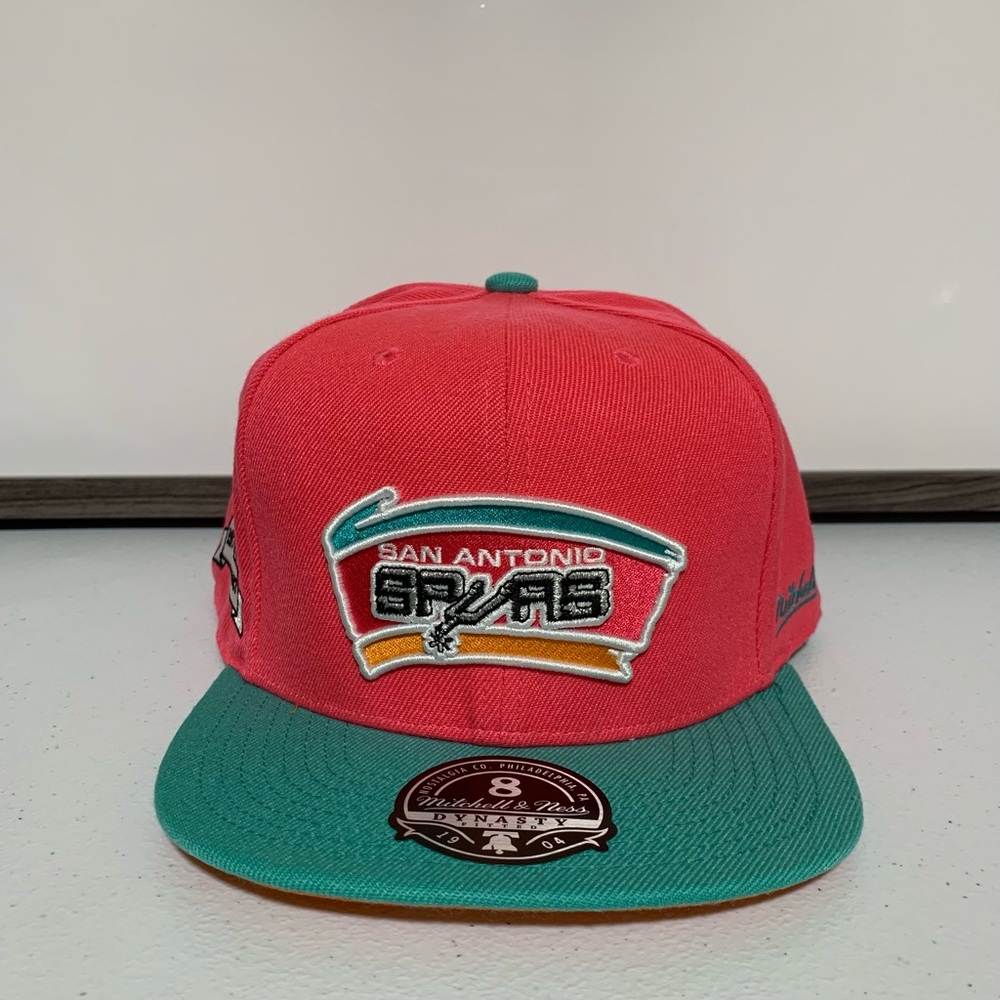 Mitchell & Ness San Antonio Spurs HWC 35th Anniversary Fitted Hat/Cap-Size 8 NWT